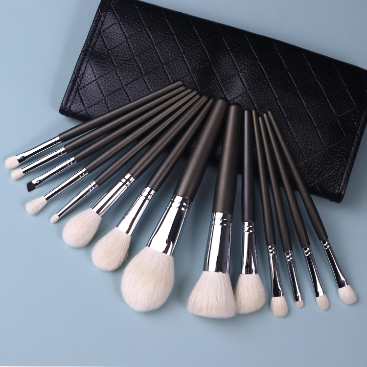 Animal Hair Makeup Brushes
