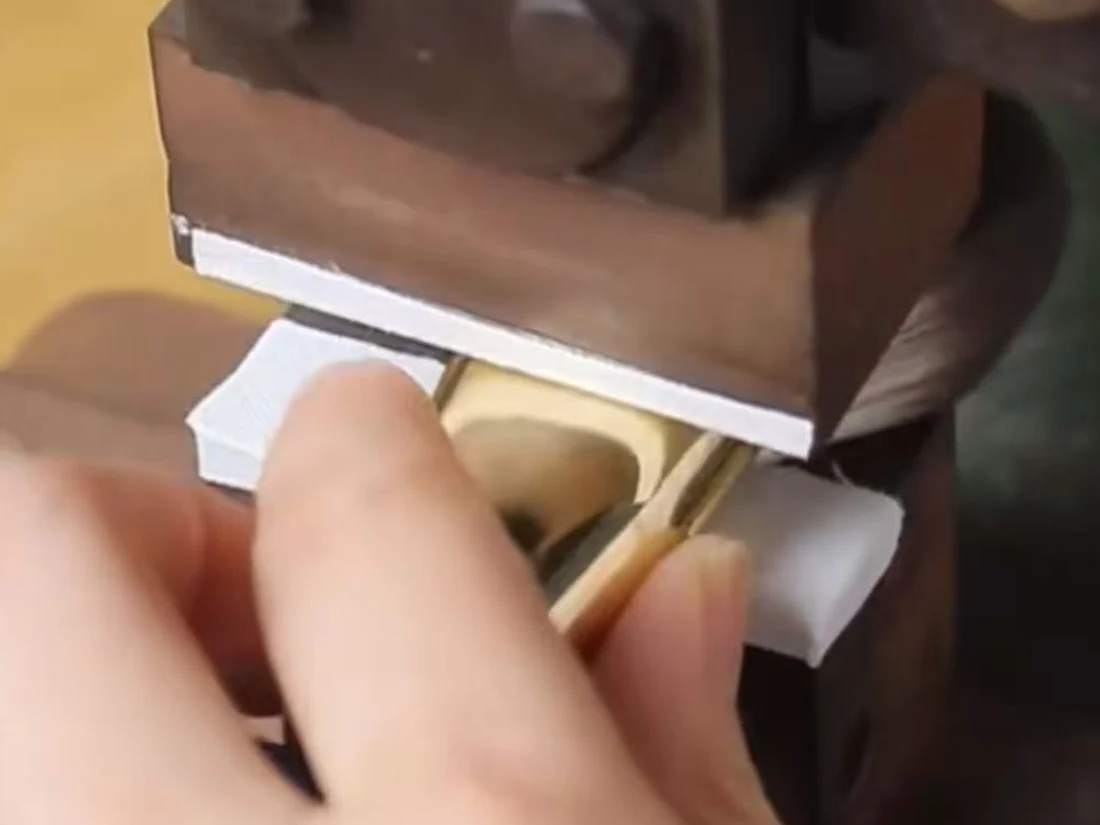 Ferrule crimping · Factory photograph